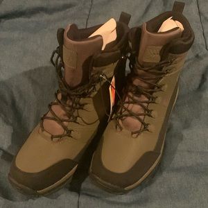 *Olive green men’s boots size 13 *